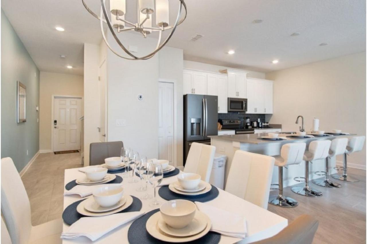 Four-Bedroom Townhome Davenport Zewnętrze zdjęcie