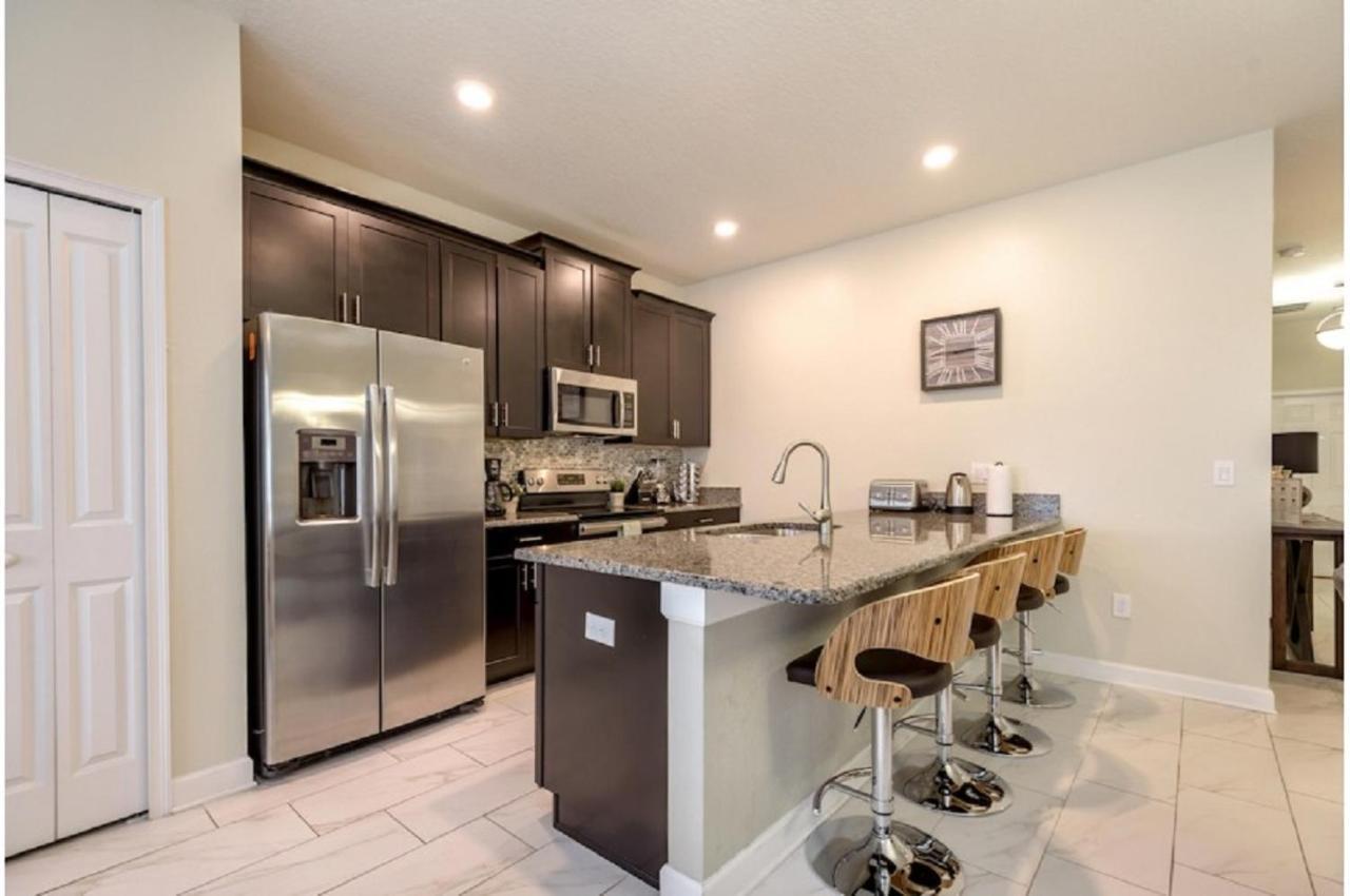 Four-Bedroom Townhome Davenport Zewnętrze zdjęcie